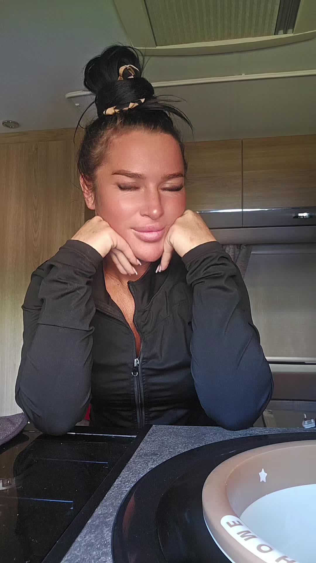 @holliebaby