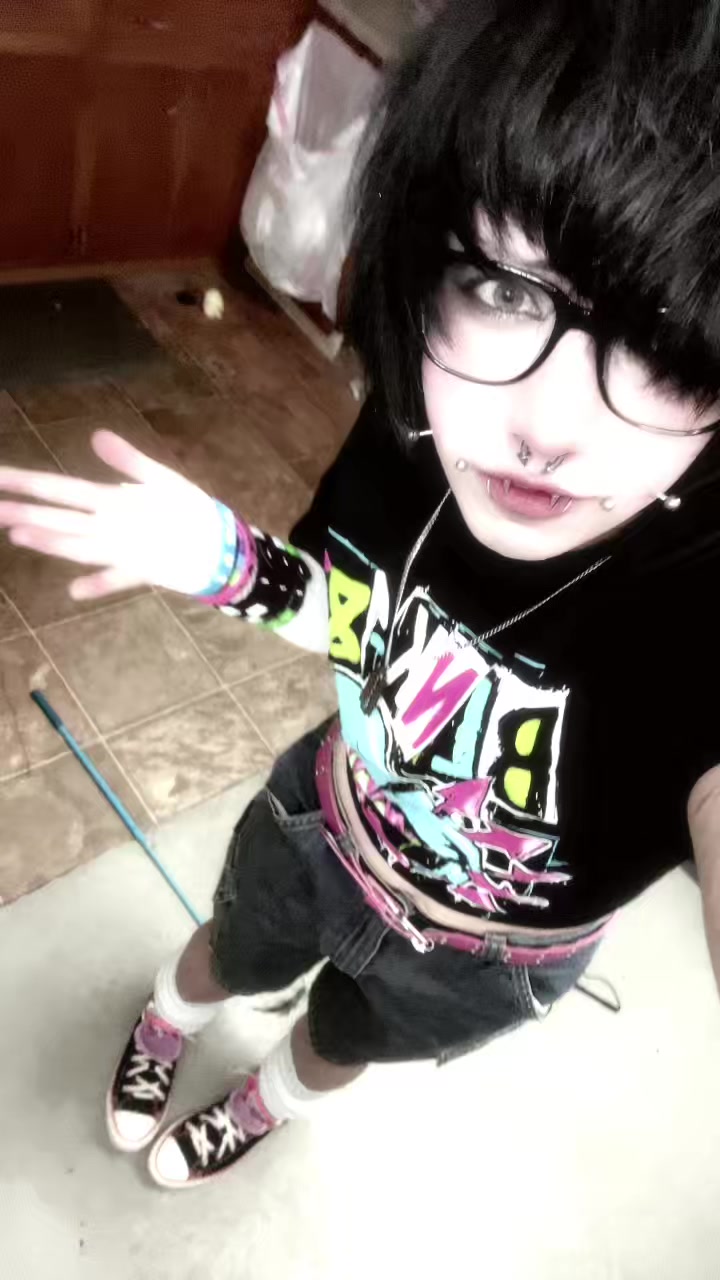 @dogferatu
