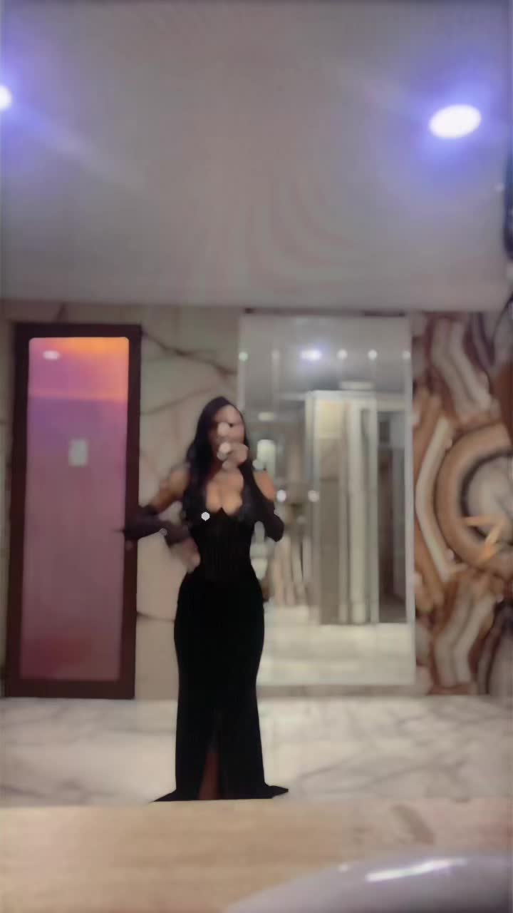 @Stefy Stefania
