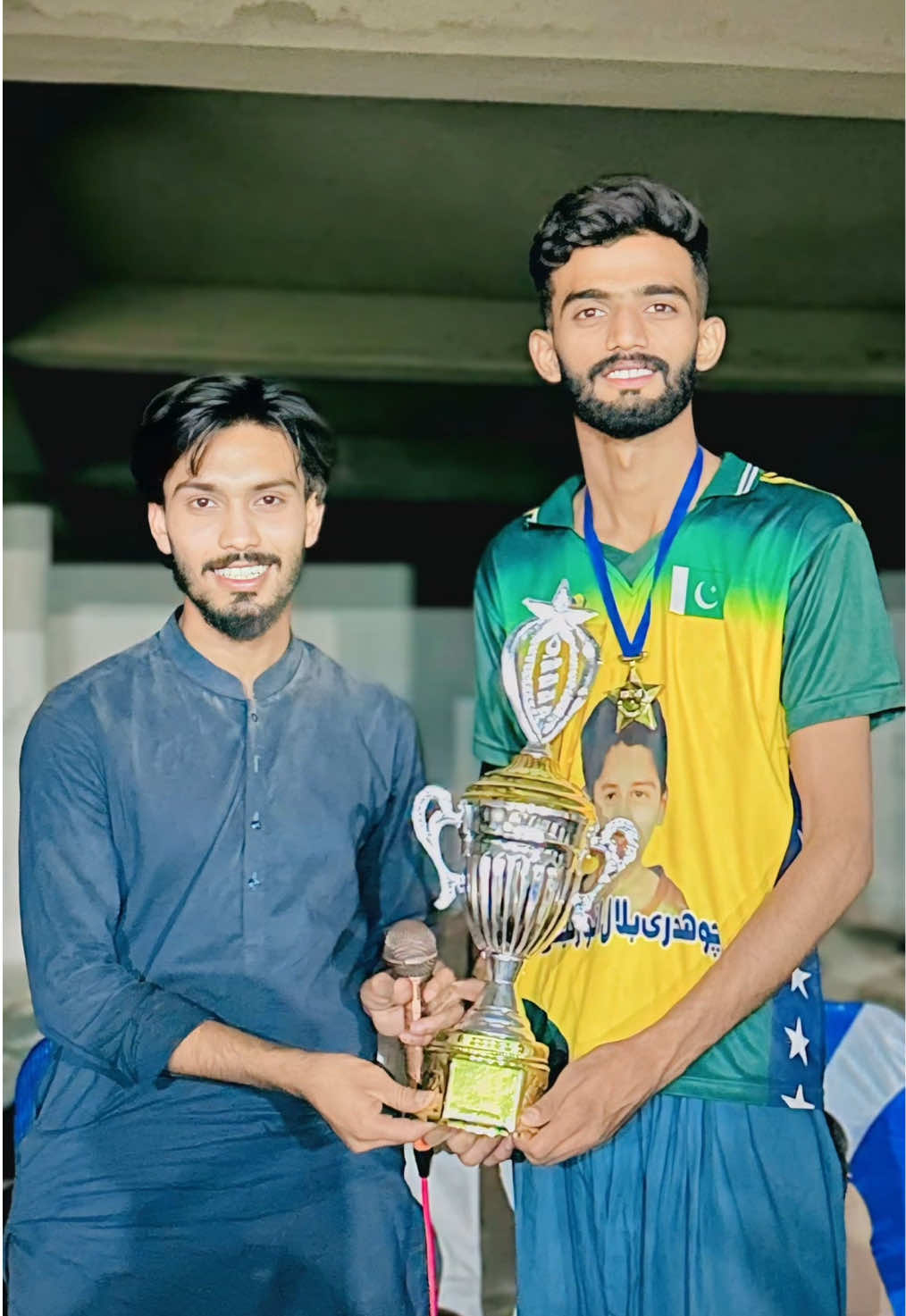 @Ali_HUSSNAIN_GUJJAR 🎗️👑