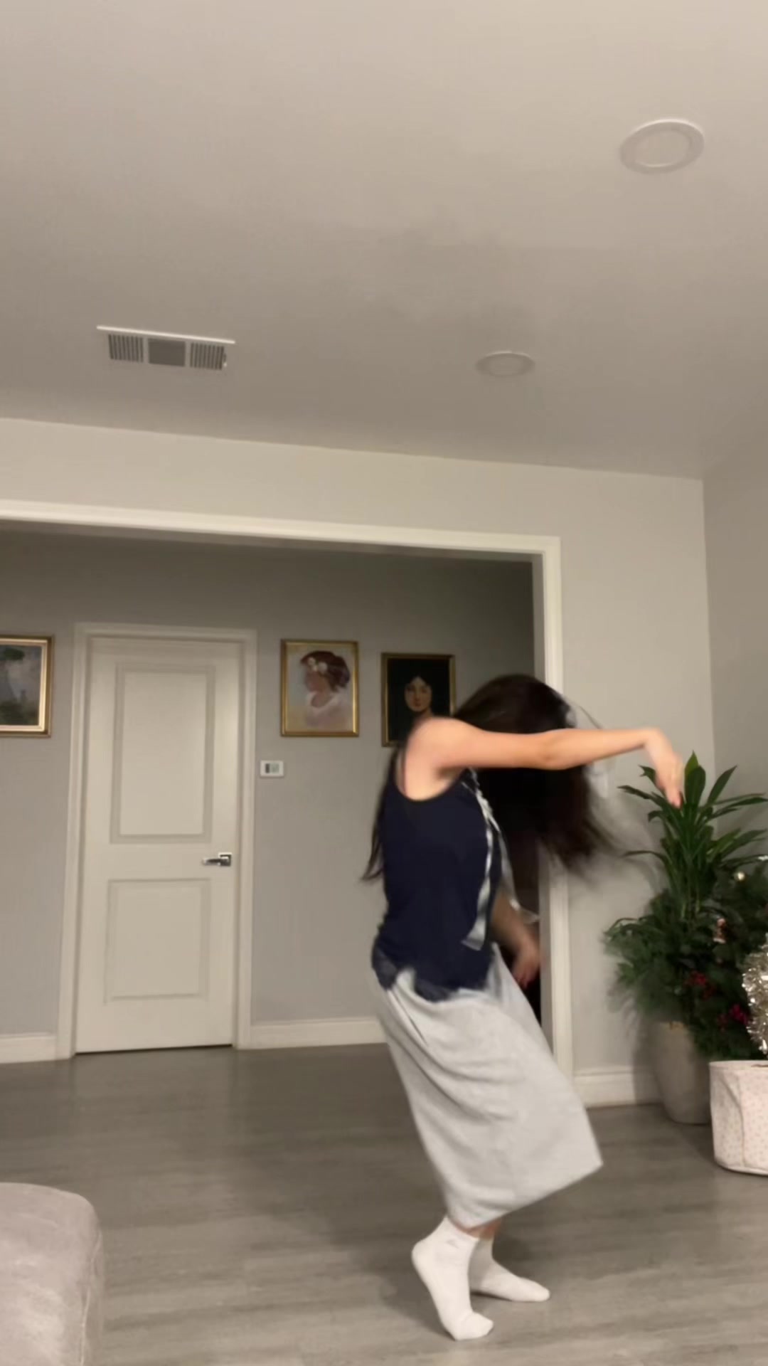 @chrissy