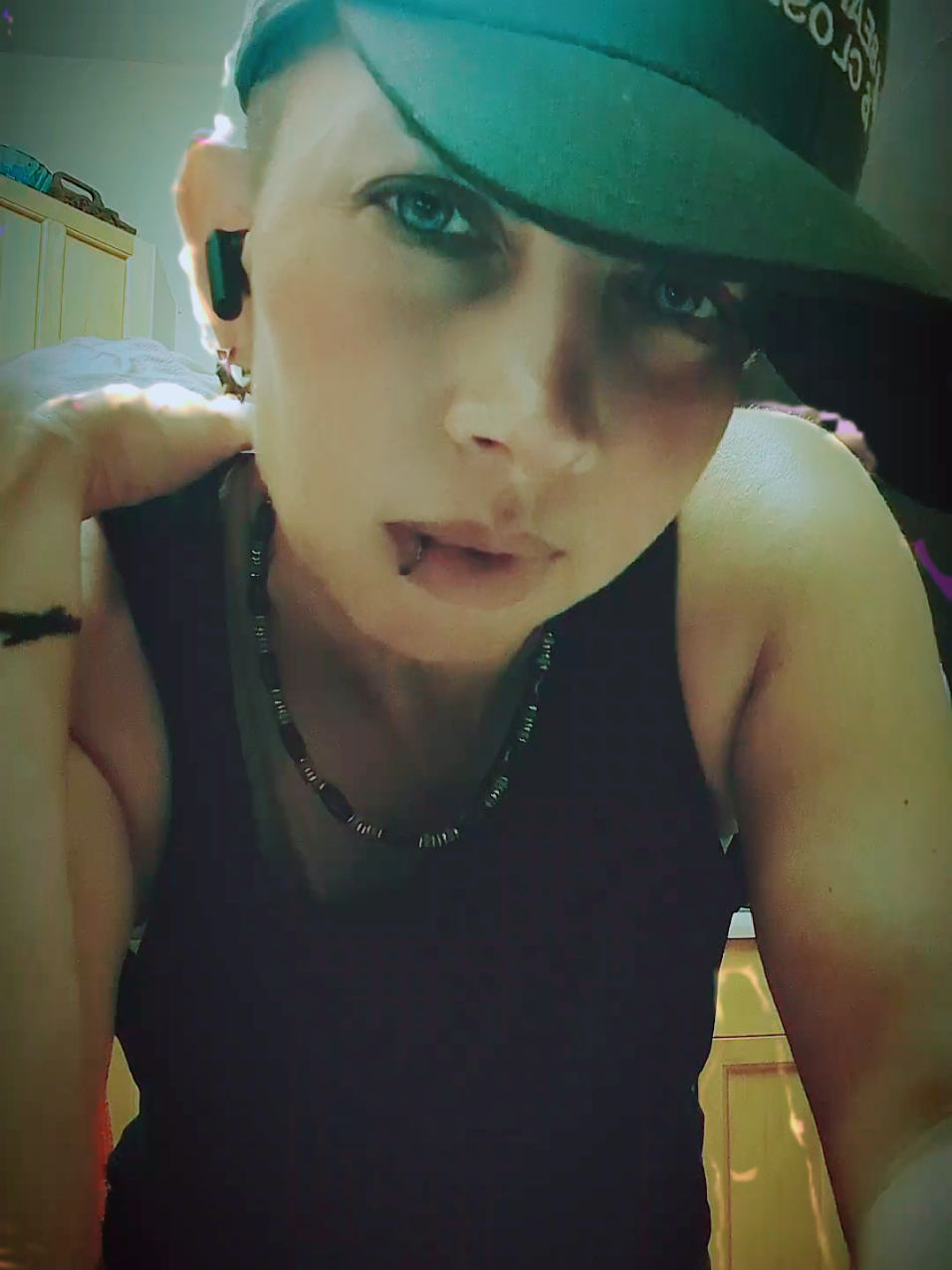 @🏳️&zwj;⚧️🫰🔥 🌈🦄