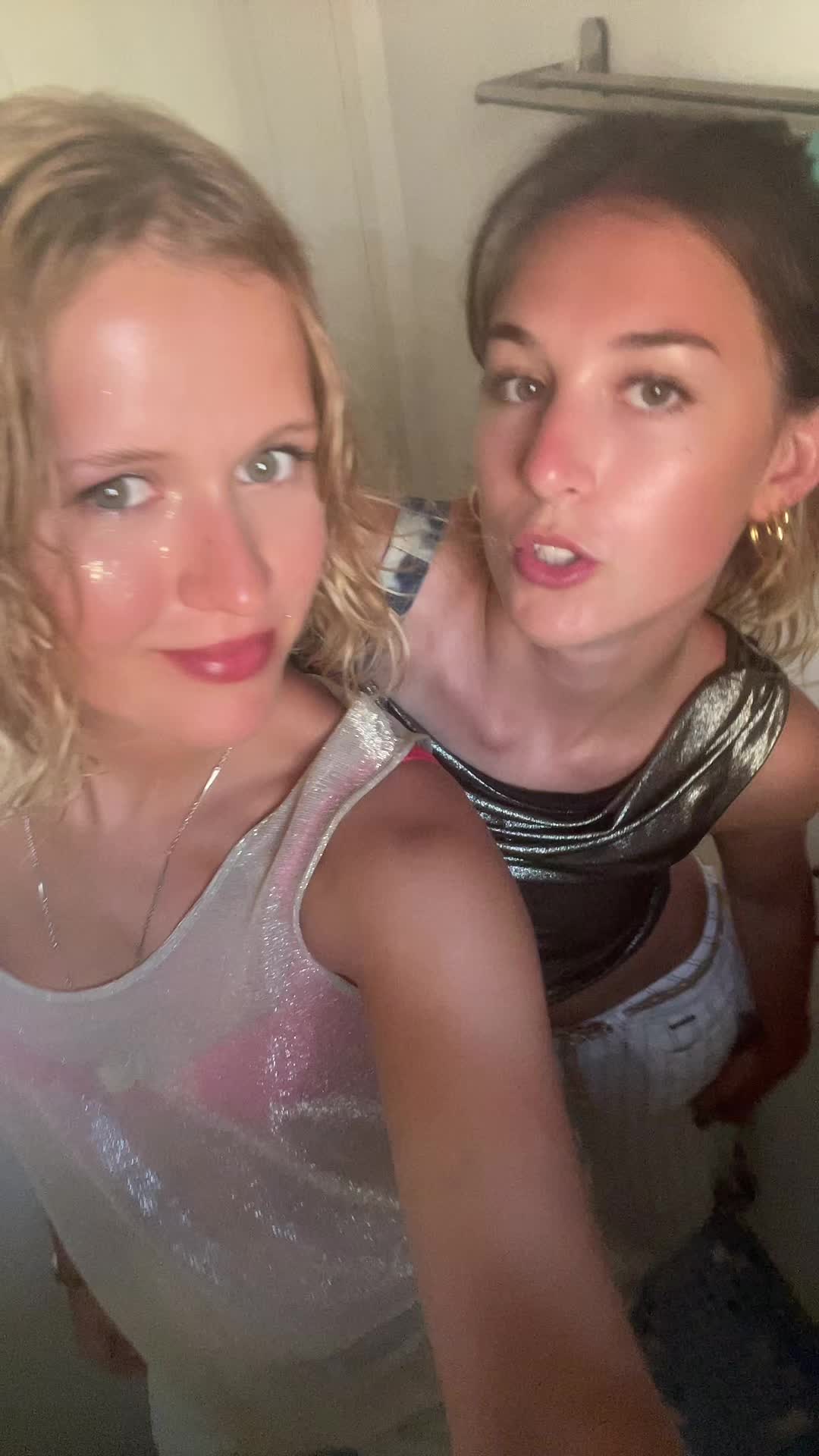 @Zelie…