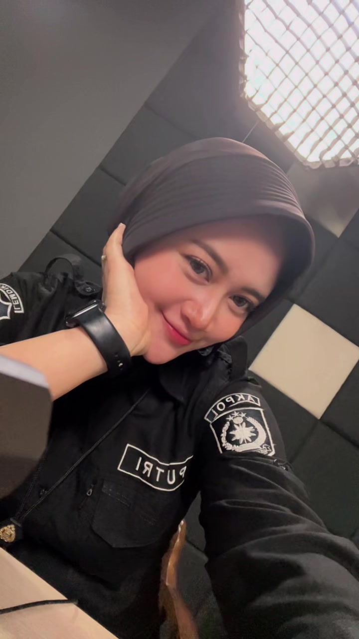 @Putriii