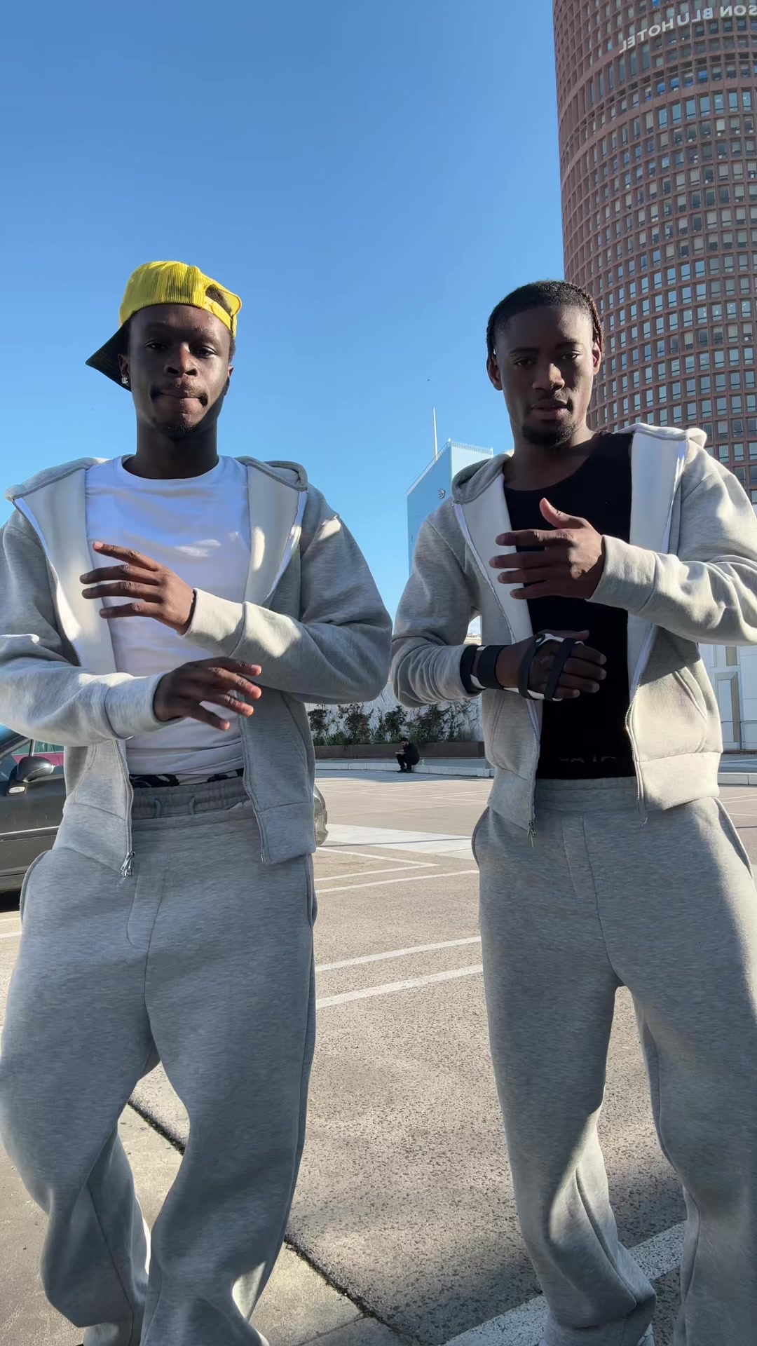 @Sholla4realz📲