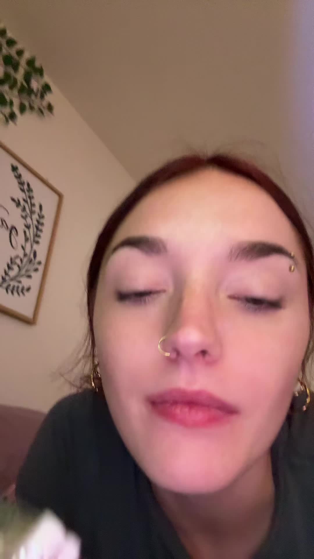 @Cj🙂↕️