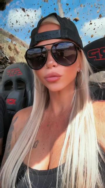 @Savage_blondie38🖤