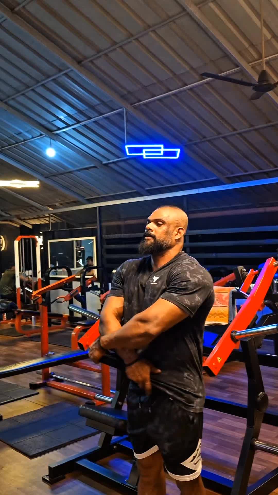 @AL THARIF.  🏋🏻&zwj;♂️