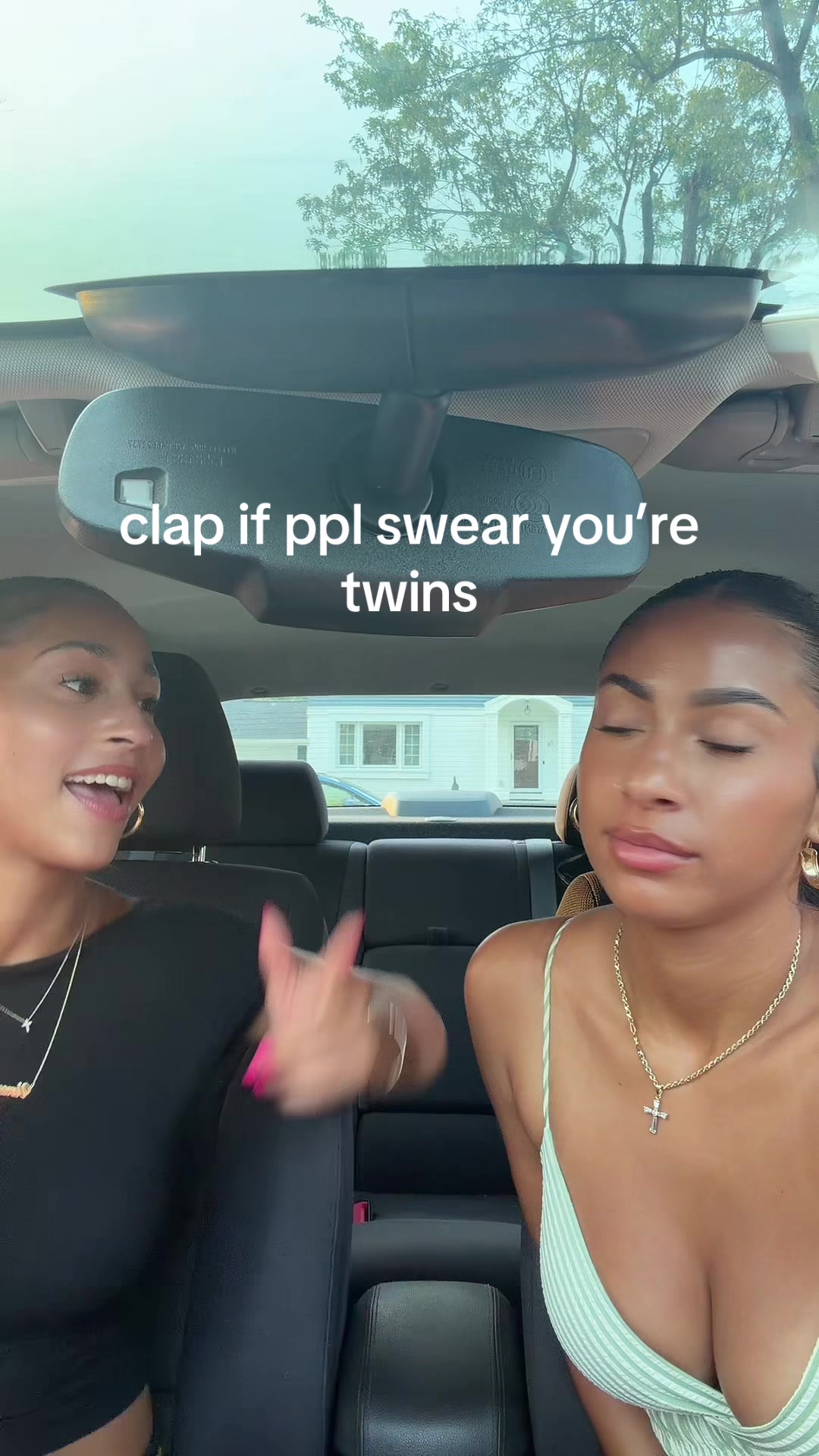 @la