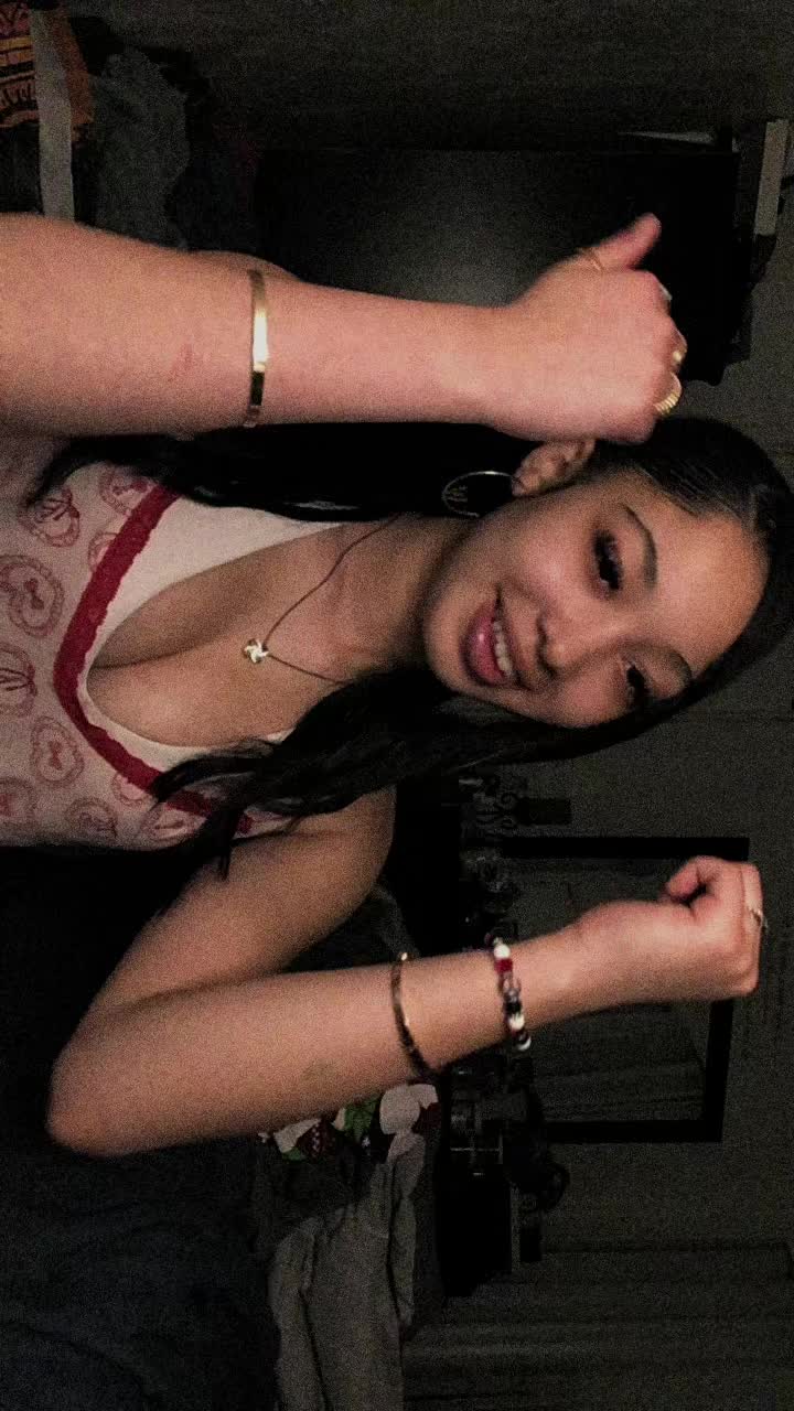 @twin_itsmariah