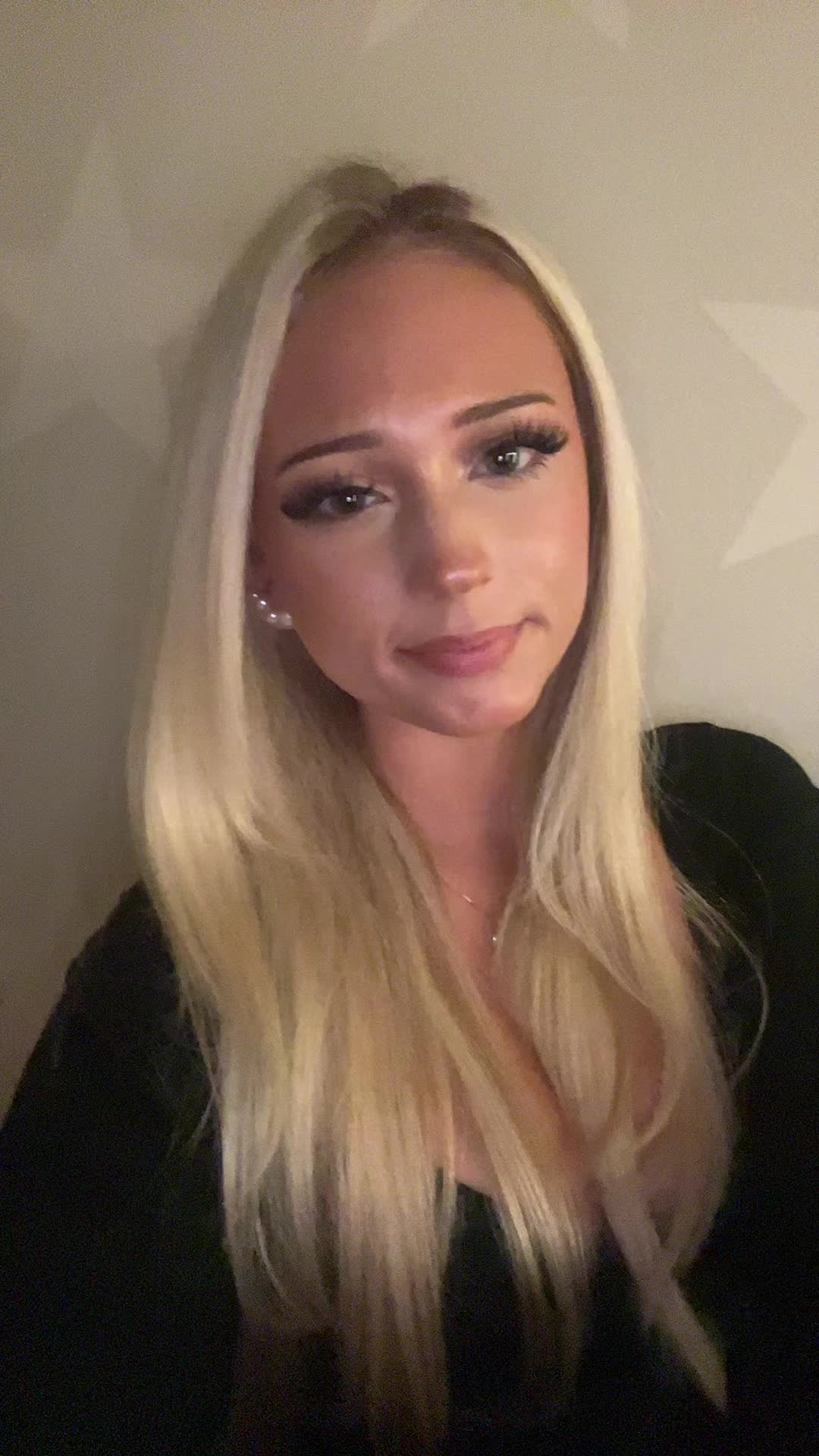 @⃟