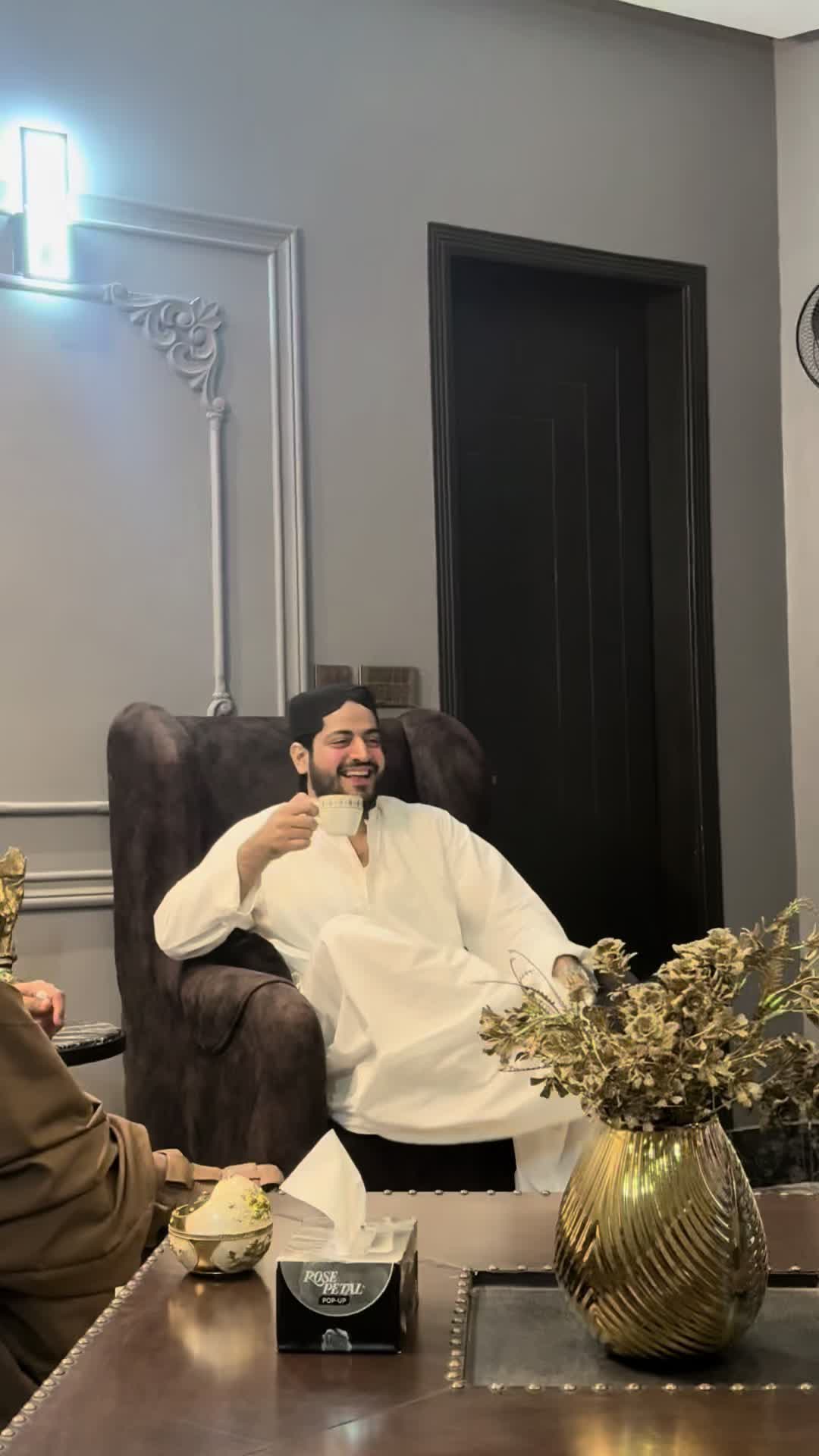 @لالا نوید مینگل⚜️