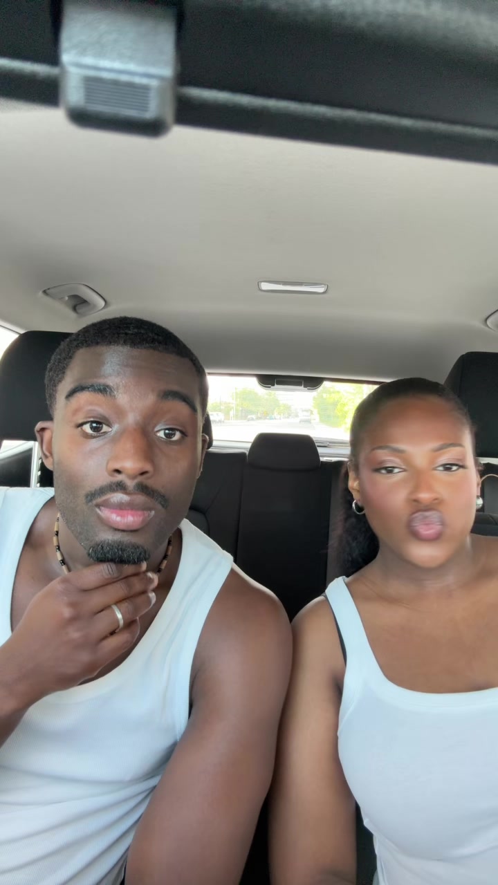 @🧑🏿🦱👧🏾