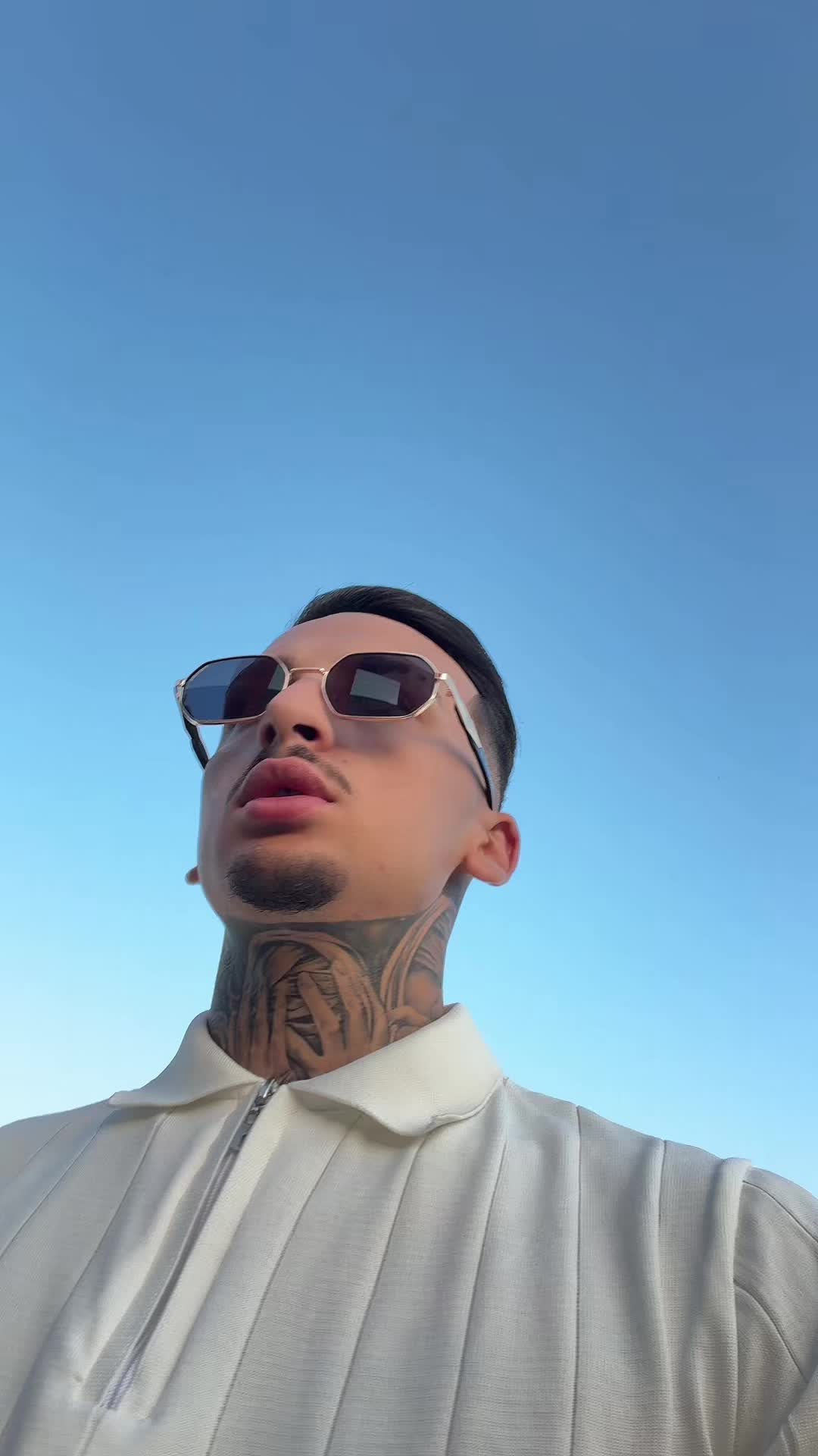 @Lazăr666