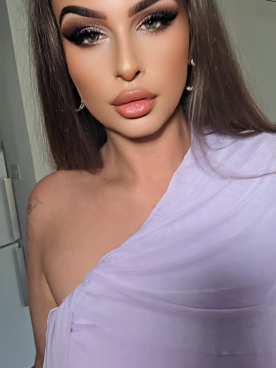 @bad girl Nina 777