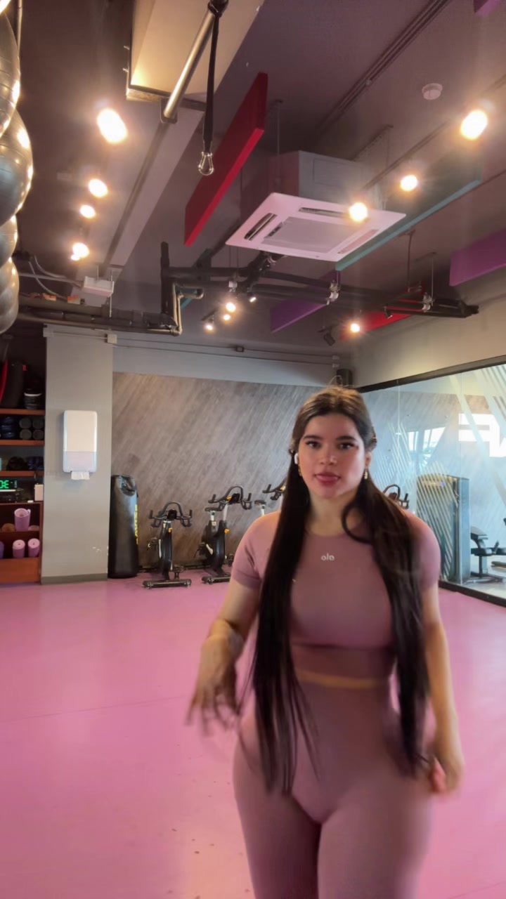 @Luciana