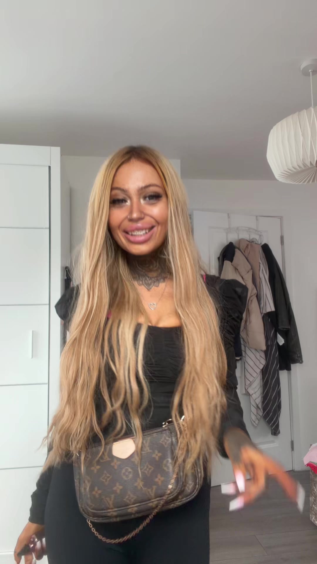 @honeyboneyx