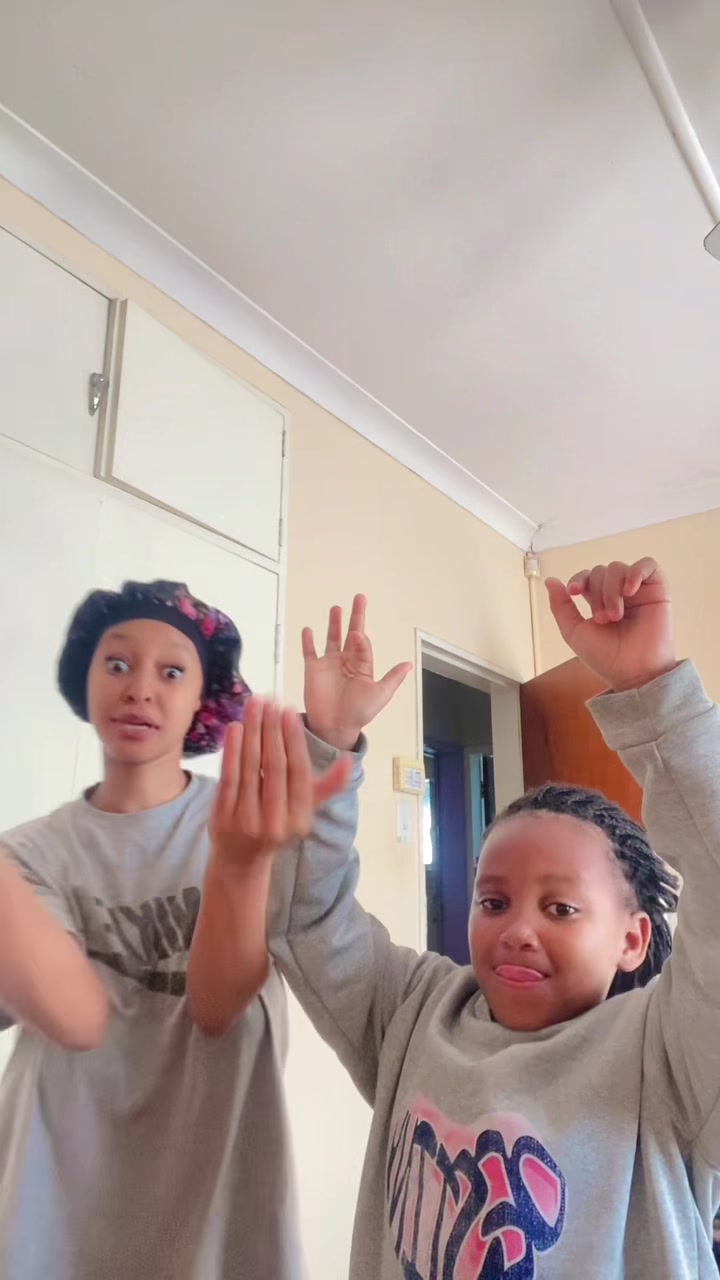 @Ayandaah