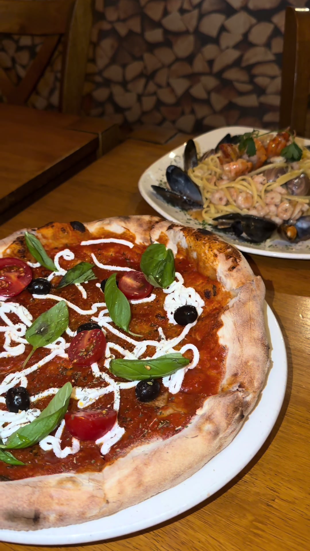 @Durazzo Pizzeria Restaurant
