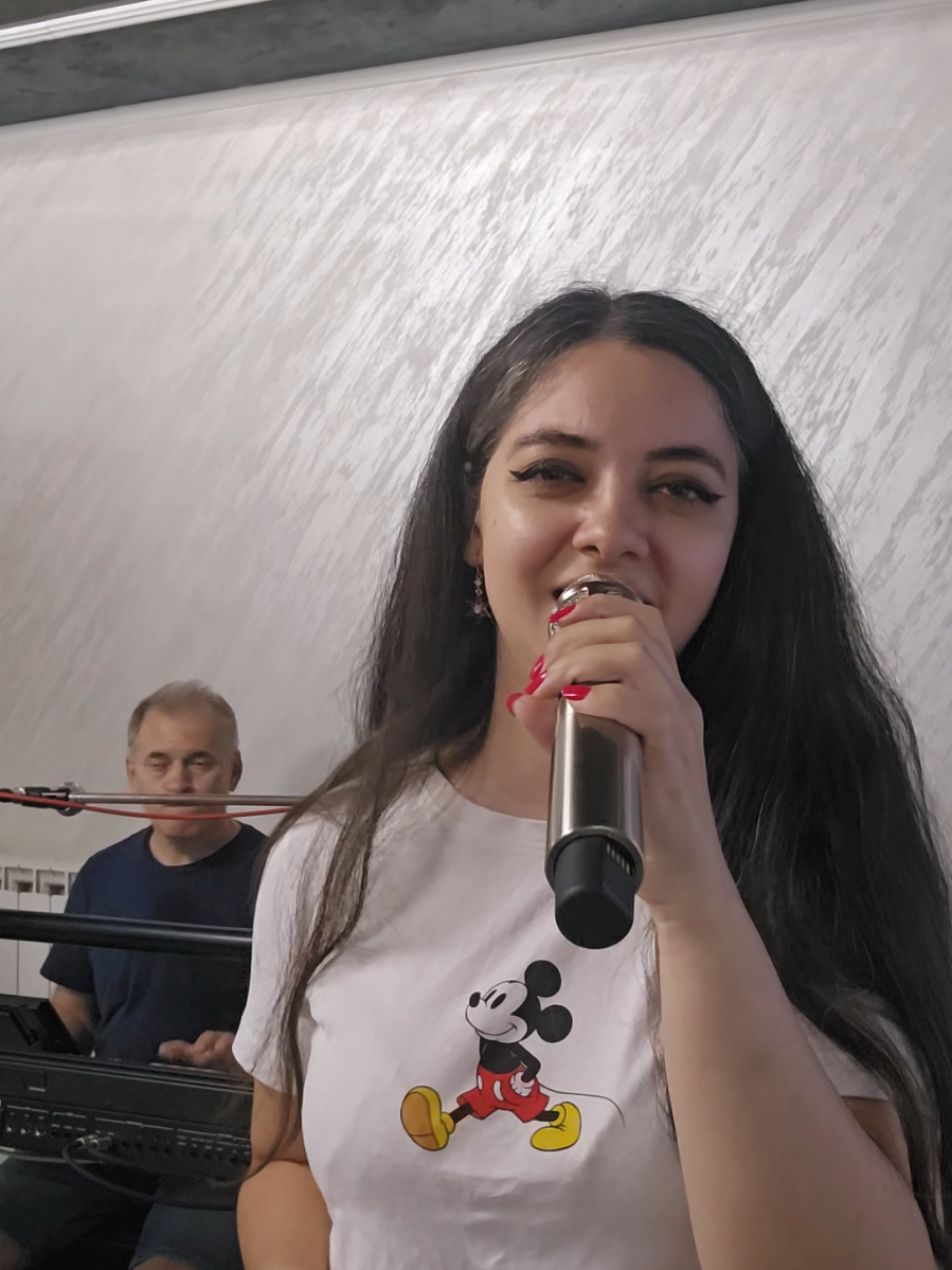 @Angela Gheonea