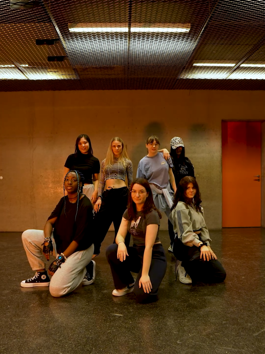 @VAO Dance Crew