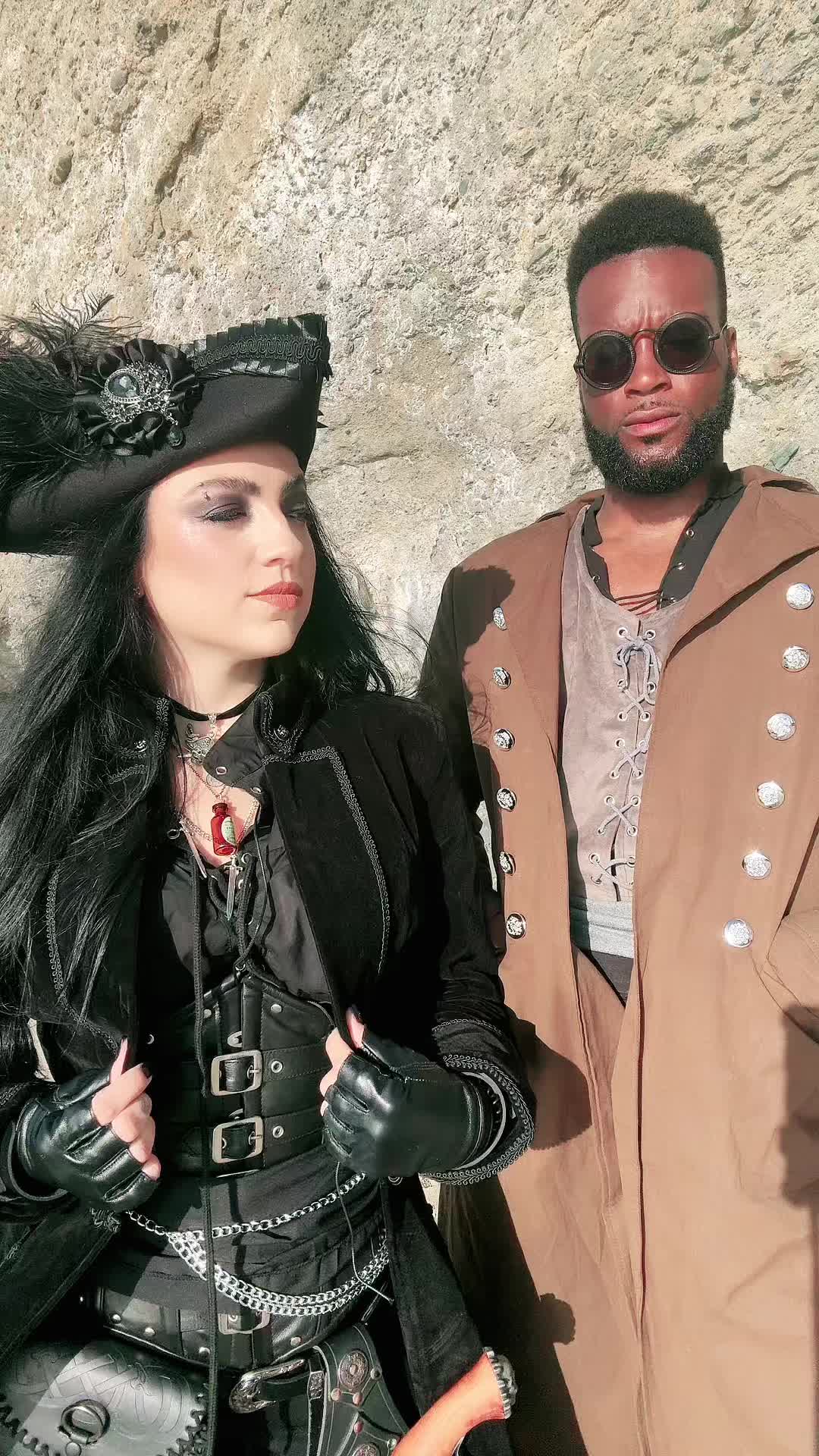 @callie.cosmic -> IG & YT