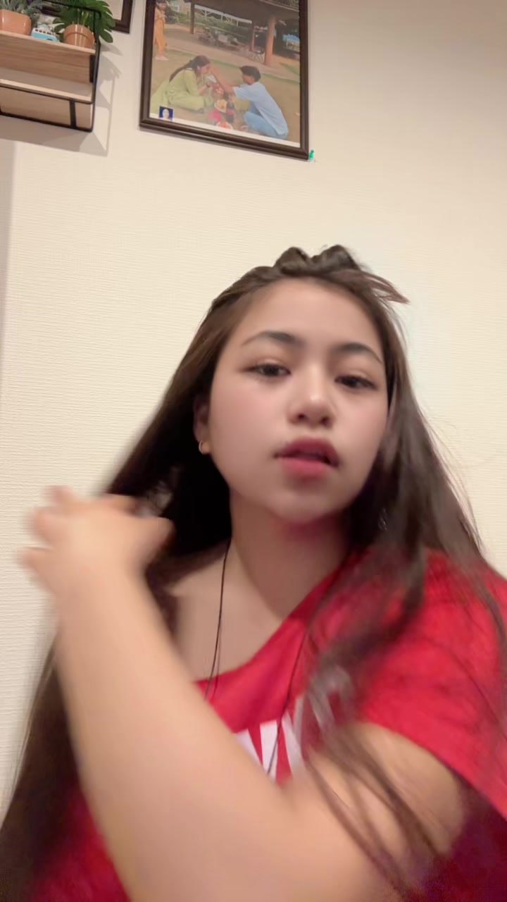 @इशा गुरुङ🇯🇵🇳🇵