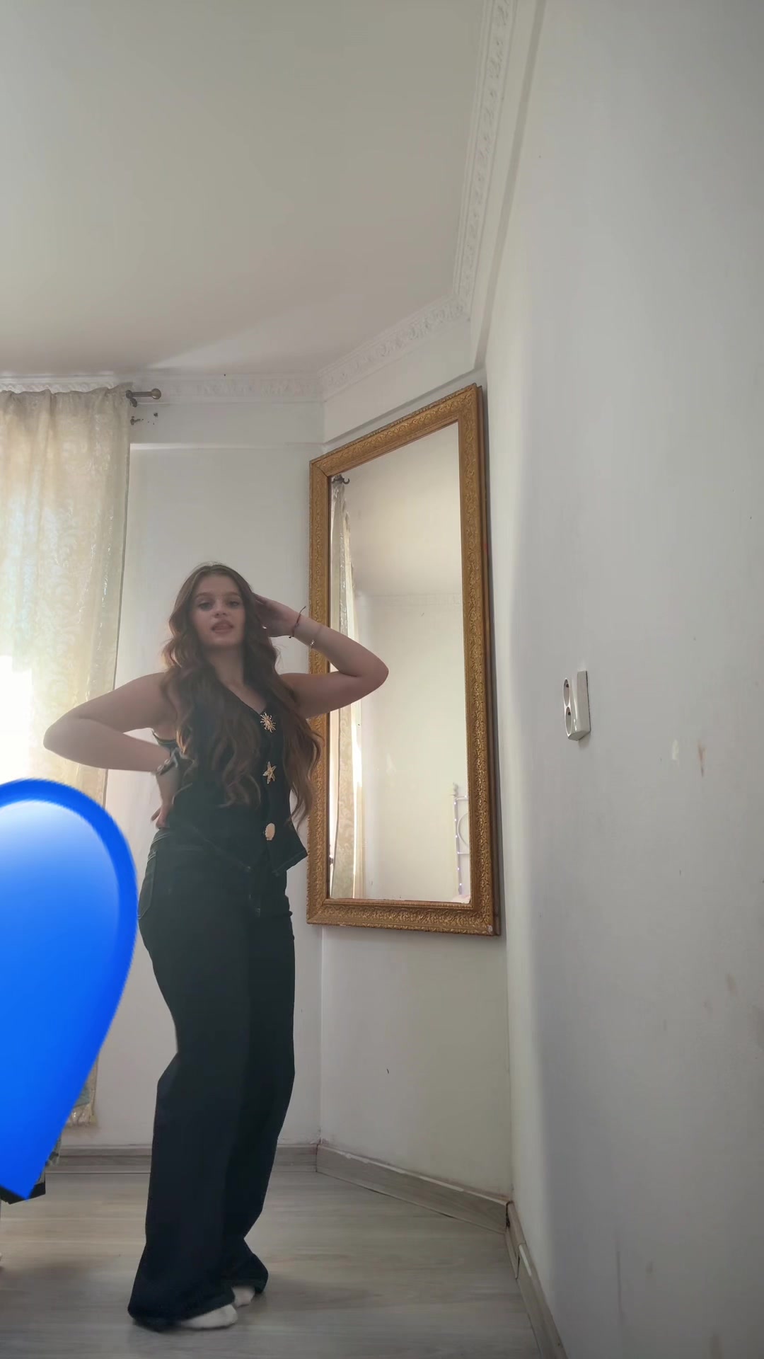 @𝑳𝒐𝒓𝒆𝒏 🤍
