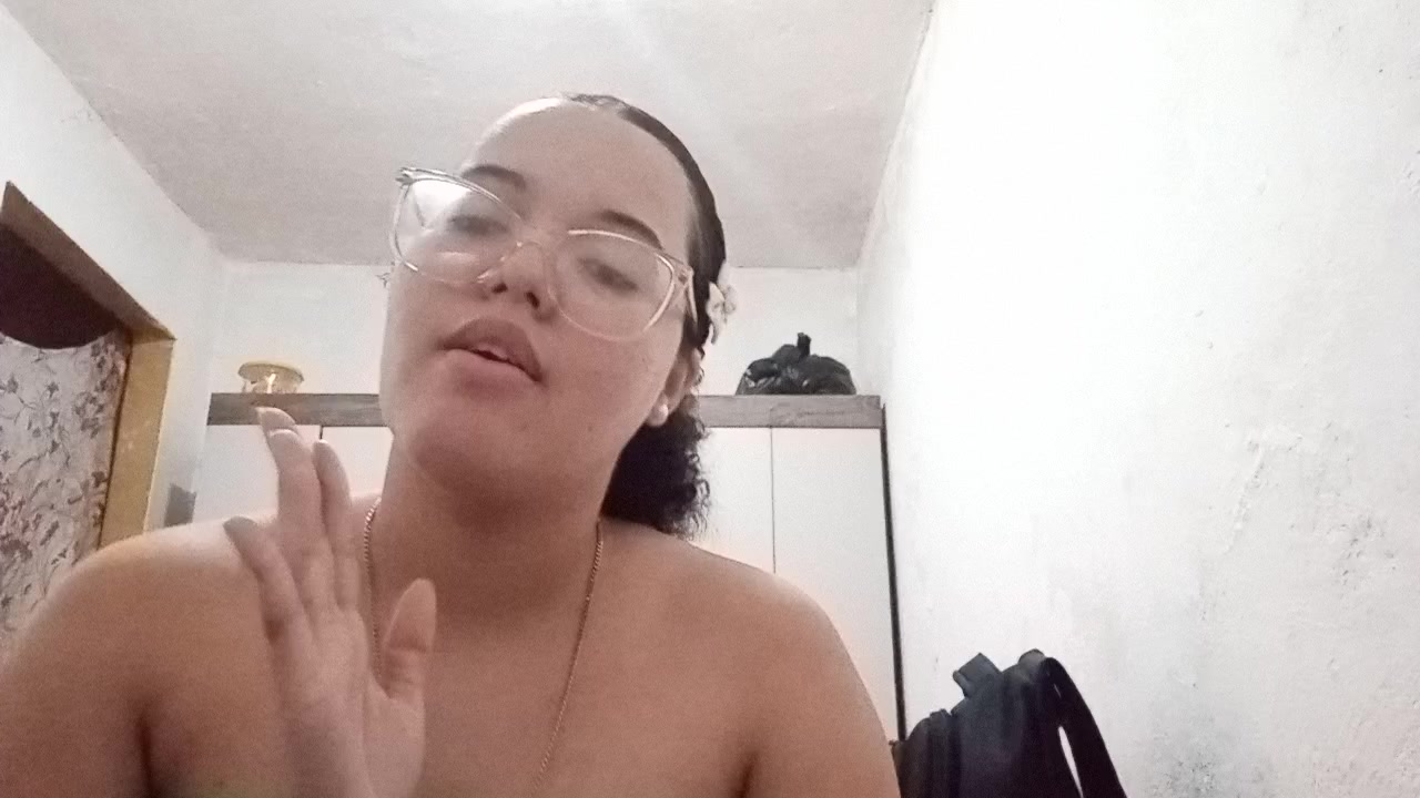 @Emilly Maria