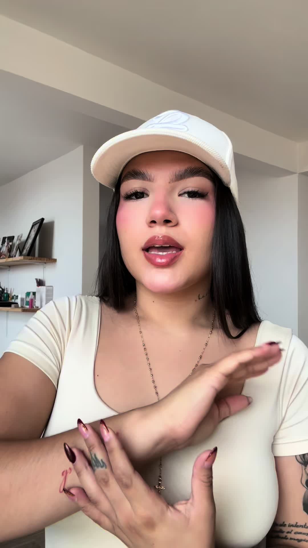 @isabellaaespinel__