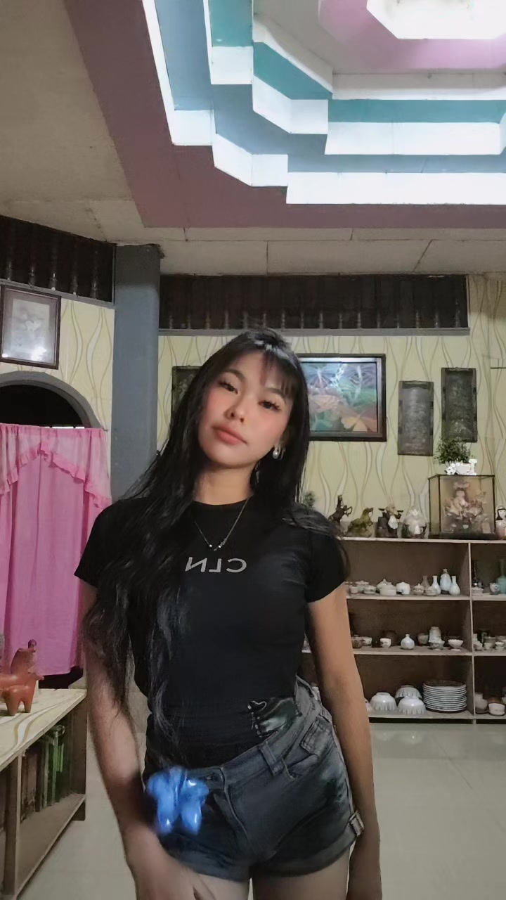 @𝖙𝖊𝖙ᴢʏ(ღ˘⌣˘ღ)