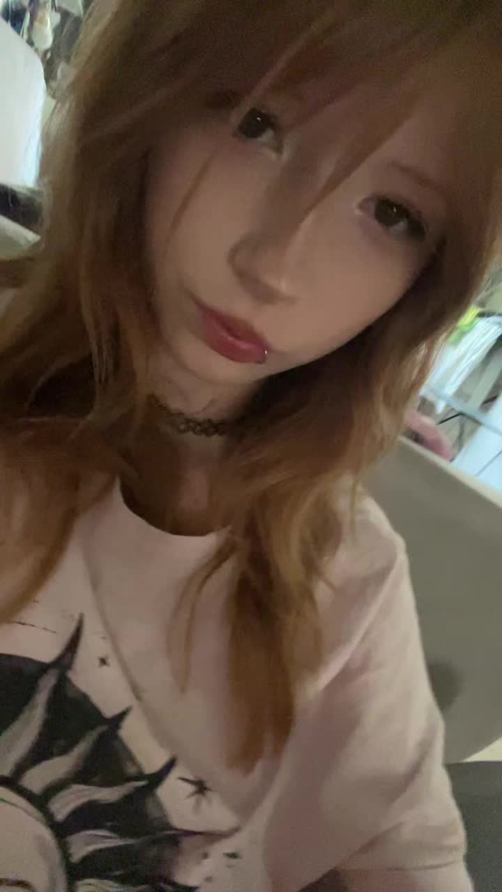 @леро4ка эмо4ка 🦇