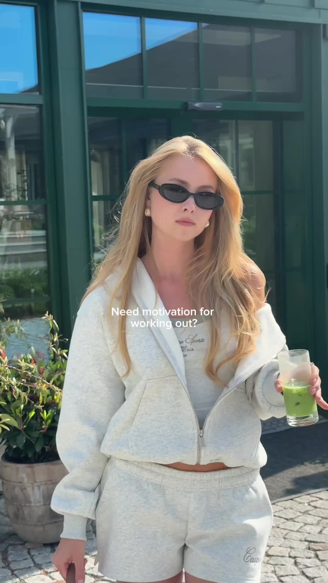 @Izaandelle