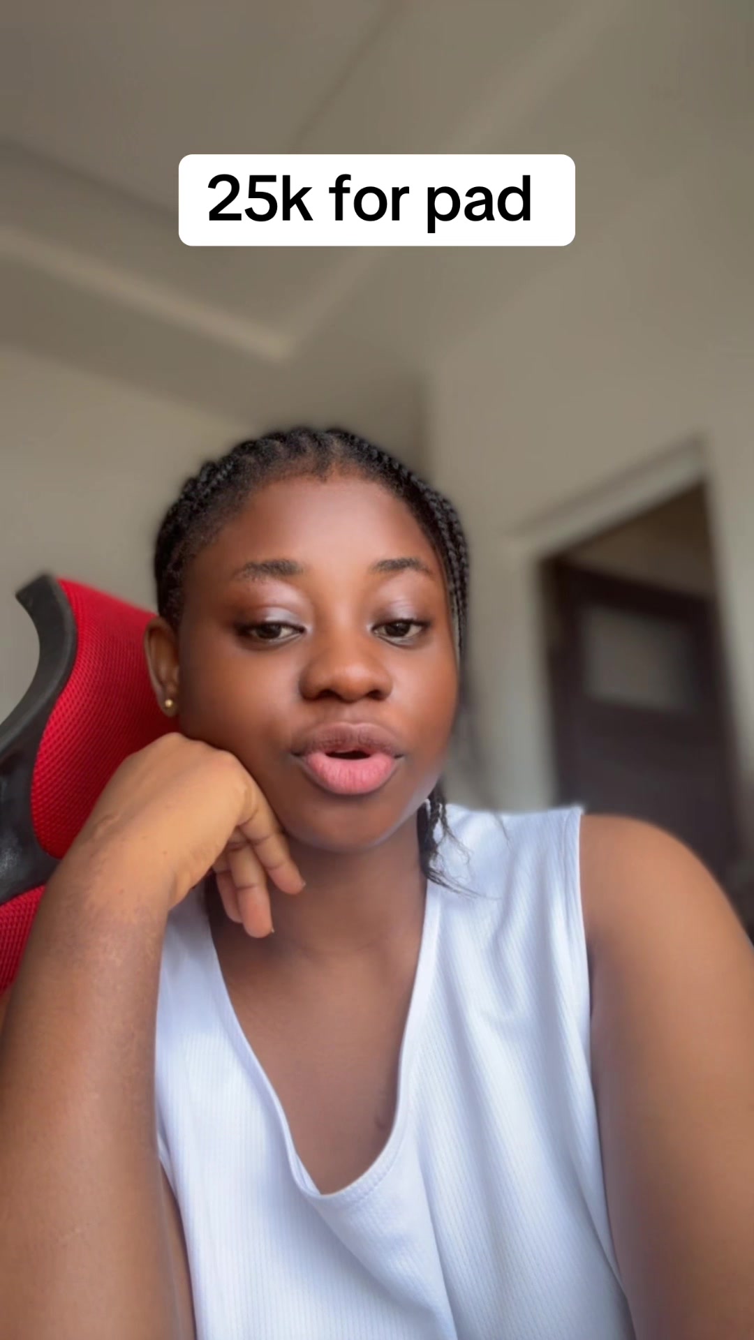@Regiescoop the bonnet girl
