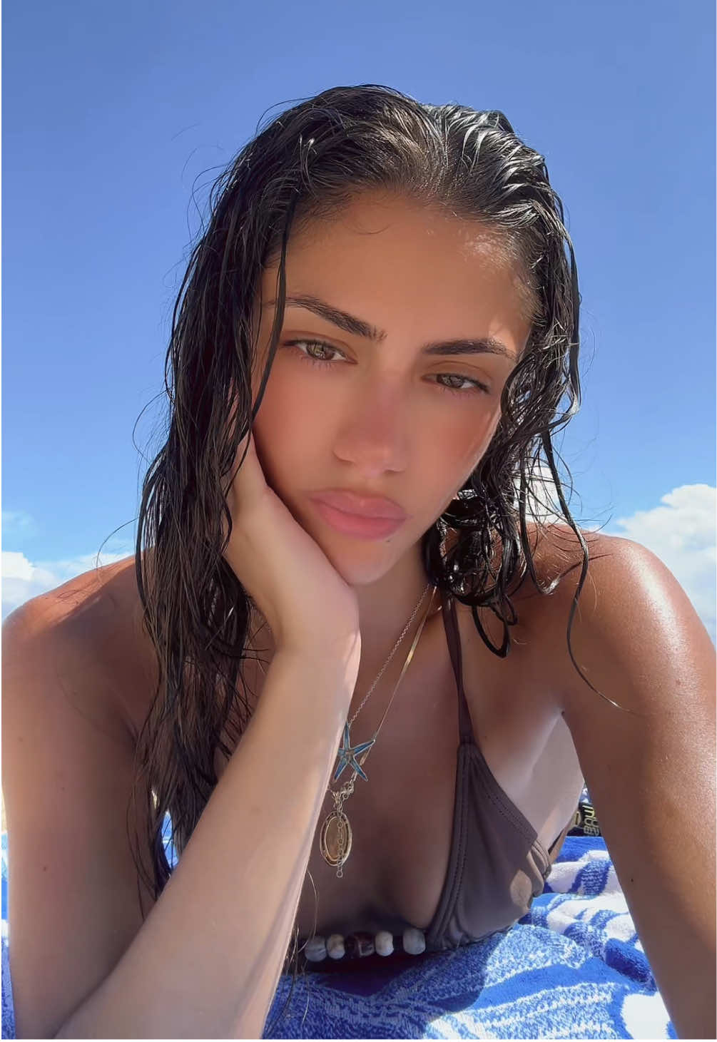@Ana