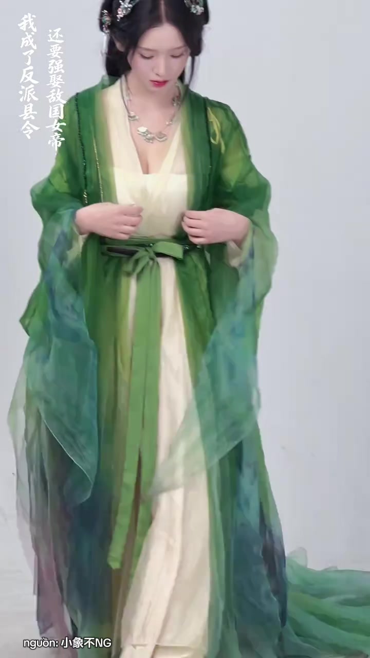@G&aacute;i Xinh ở Đ&acirc;y