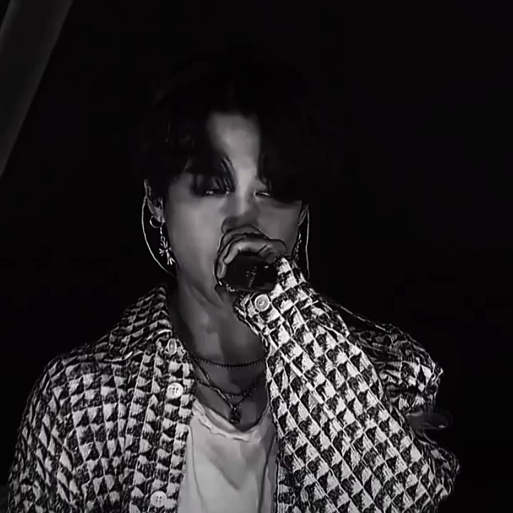 @ᥫ᭡♡//𝐊𝐈𝐌 𝐒𝐇𝐀//♡