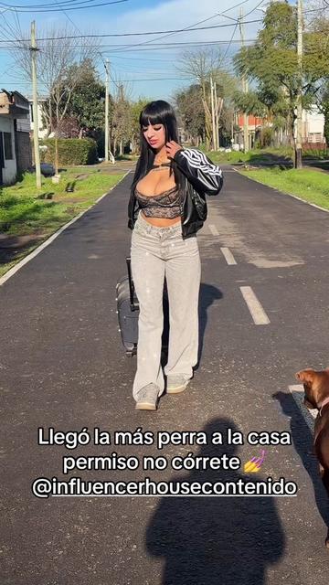 @Anaahii1