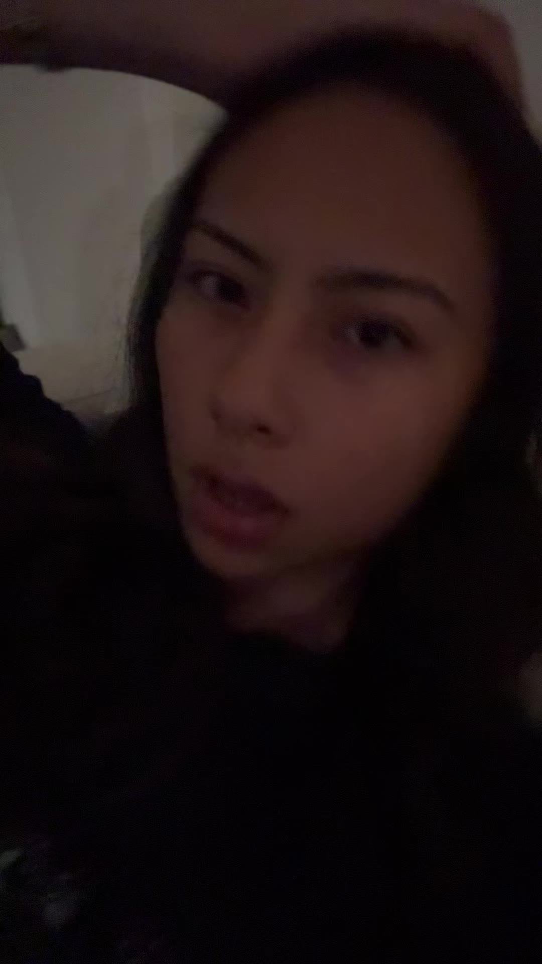 @onehollis