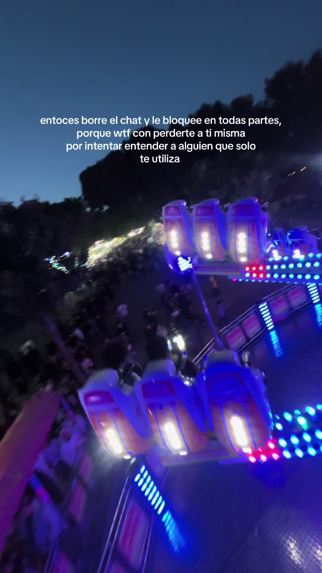 @𝒱