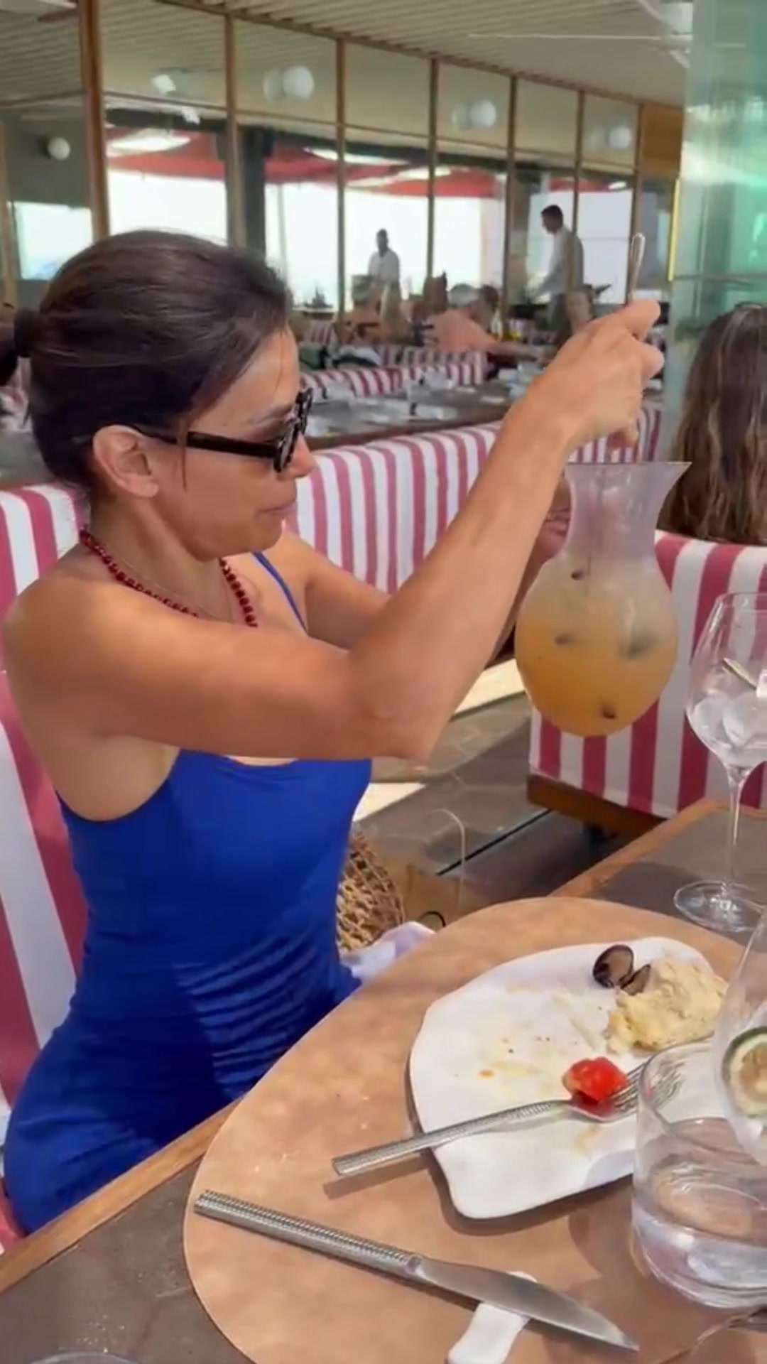 @Eva Longoria