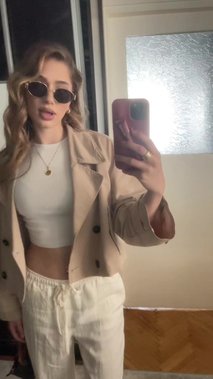 @oolisashabani