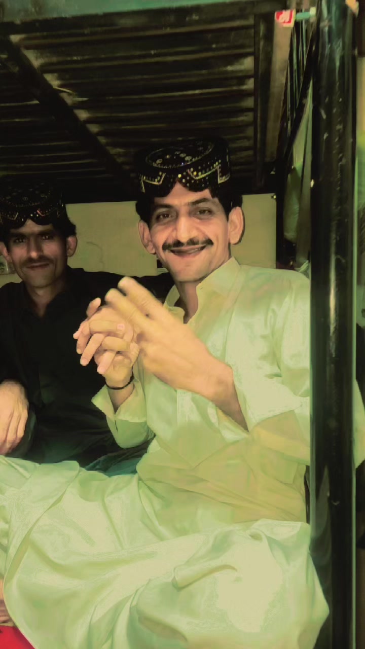 @🇦🇪✈️🇵🇰کنگ بوس سرور جکرانی