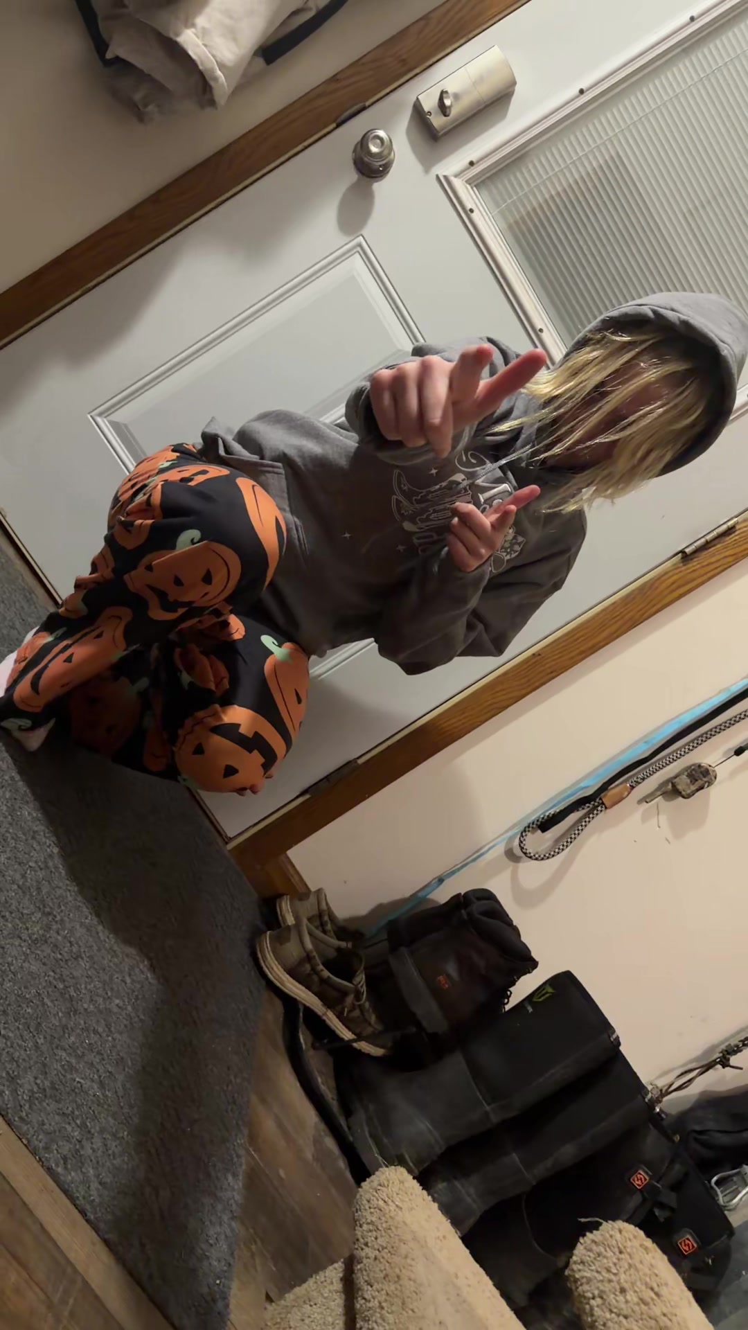 @🐶🌊 LilPinkRootBeer🔱🤸🏻♂️