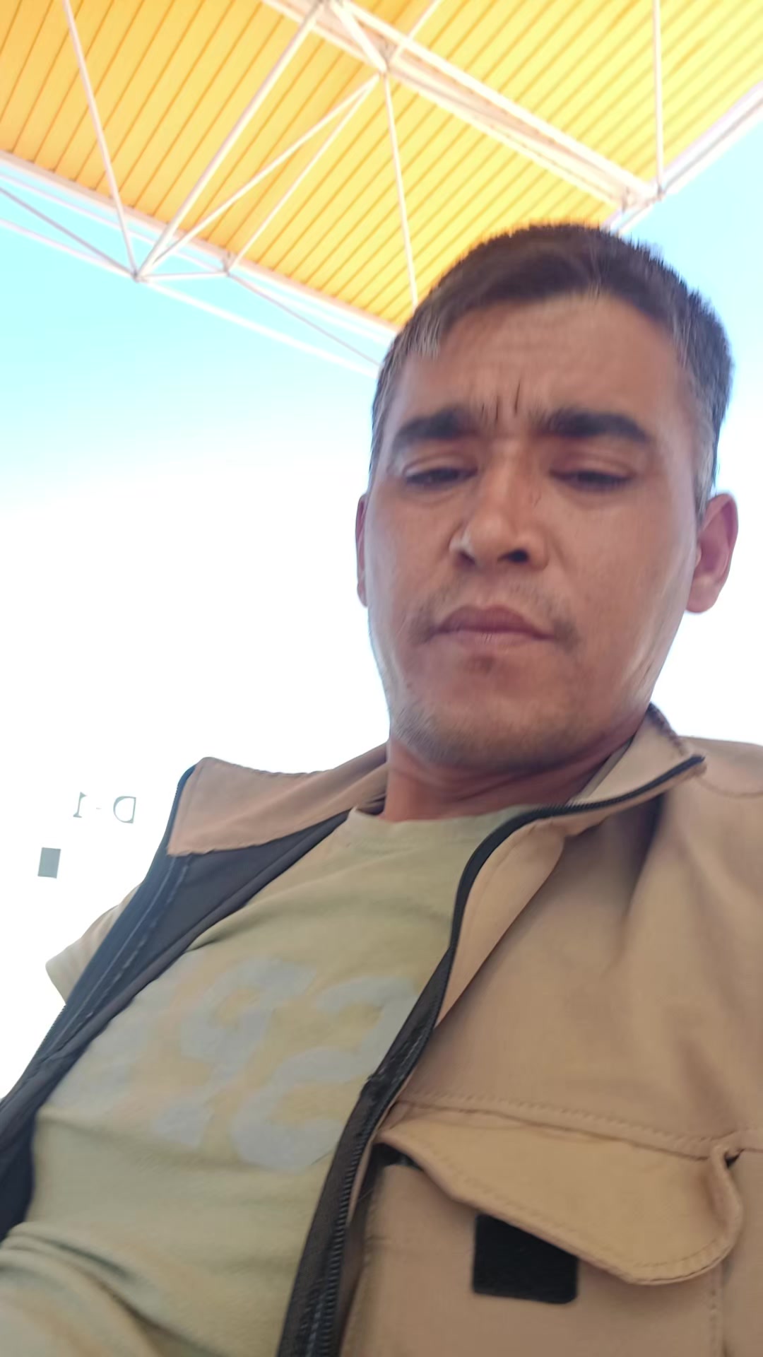 @Mesut Safariمسعود.صفرای