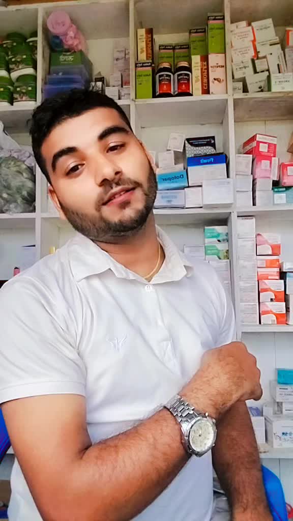 @Dee Bas Neupane ❣️💊💉