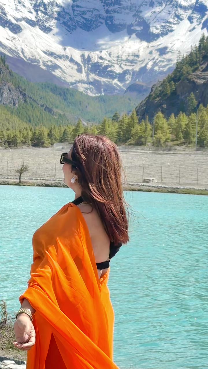@🧿Urmila Upreti 🥰