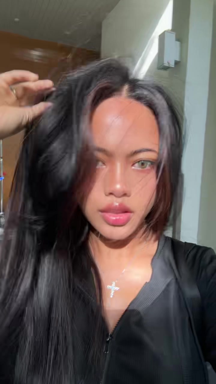@𝕊𝕚𝕣𝕚 𝕤𝕦𝕟 𝟙𝟠 ✨