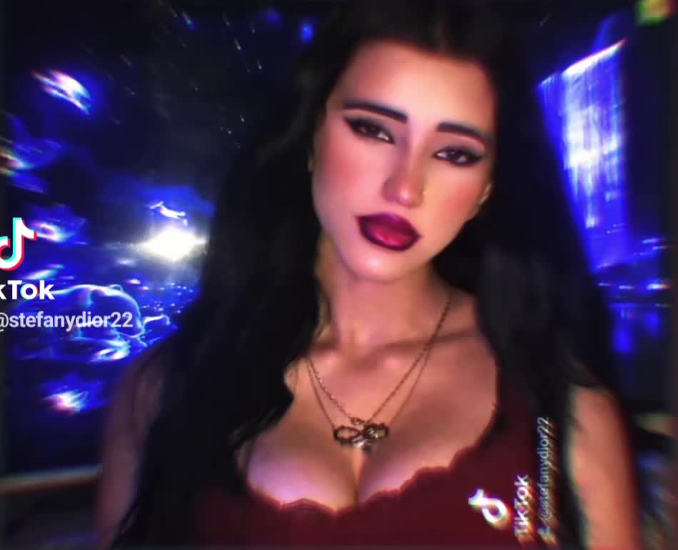@Stefany Dior
