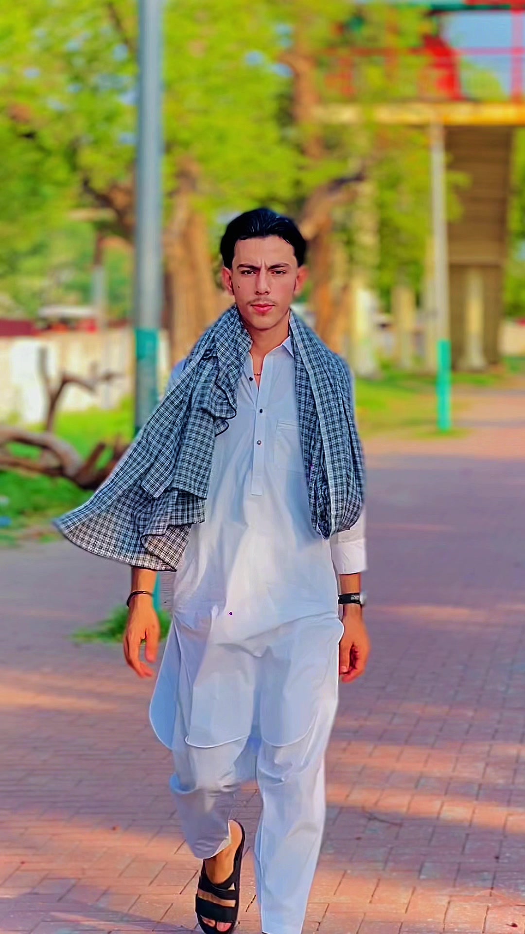 @⚜️ RAFI KخAN 🚩